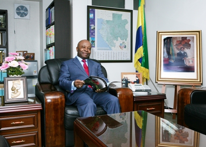 Monsieur Carlos Victor BOUNGOU